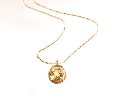 18k Yellow Gold Diamond & Yellow Citrine Detailed Necklace