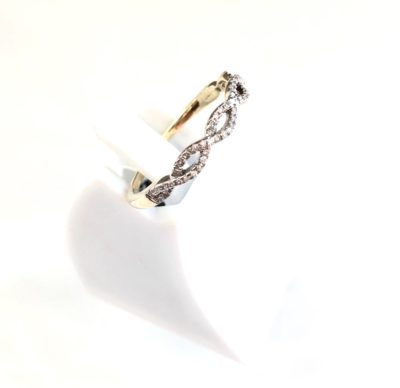 10k Gold ‘Infinity” Diamond Ring - Image 2