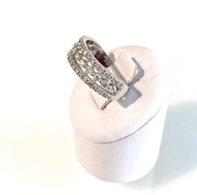 14k Custom Detailed Round Brilliant Cut CVD Diamond Ring - Image 2