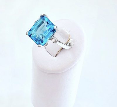 10k Gold Emerald Cut Blue Topaz & Diamond Cocktail Ring - Image 2