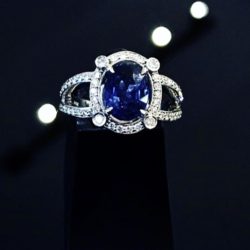 14k Diamond & Oval Tanzanite Cocktail Ring