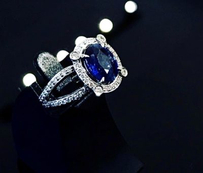 14k Diamond & Oval Tanzanite Cocktail Ring - Image 2