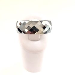Detailed Chrome Tone 8mm Tungsten Men’s Band