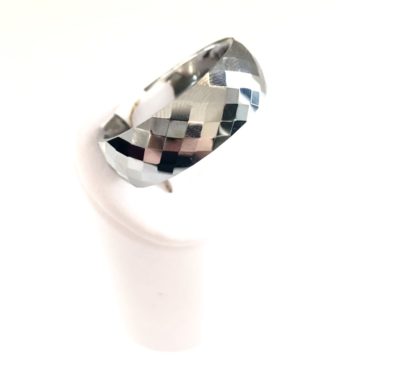 Detailed Chrome Tone 8mm Tungsten Men’s Band - Image 2