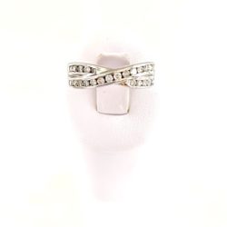 14k Crisscross Diamond Ring